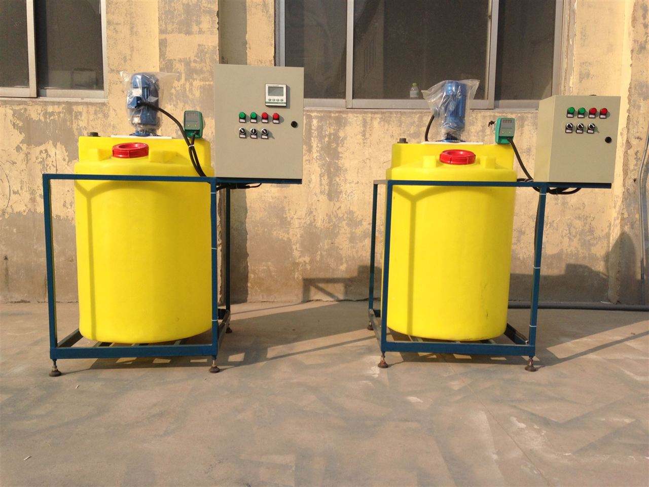 請(qǐng)?zhí)砑訄D片